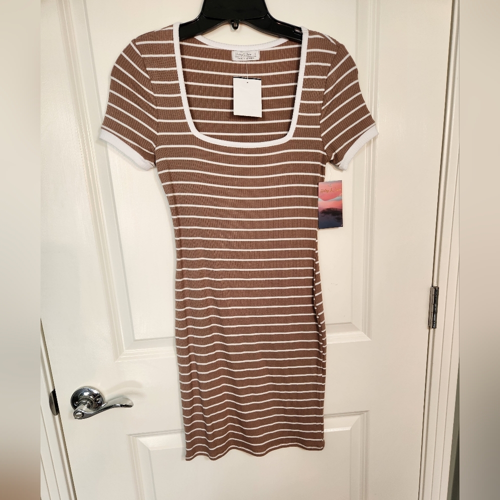 😀 Striped Brown and White Dress